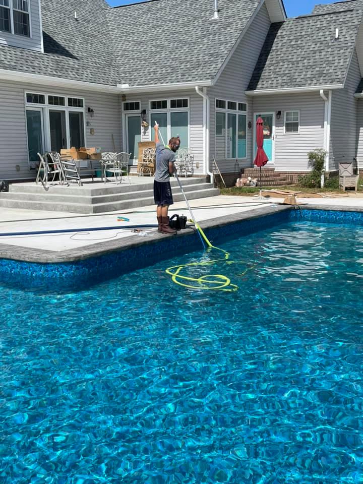 Aquamarine H2O pools supplies Cleaning